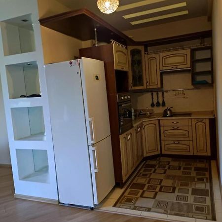 2 Room Flat Almati Kültér fotó